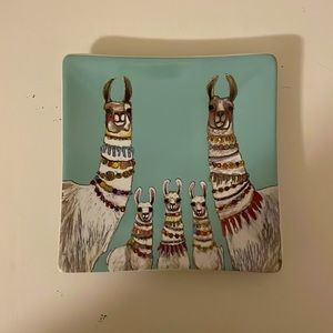 GreenBox llama dish/trinket